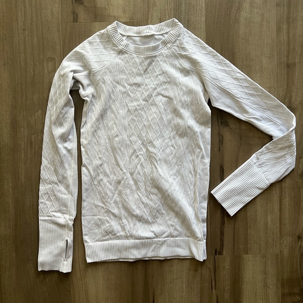 Lululemon White Restless Long Sleeve Cable Knit Pattern 2